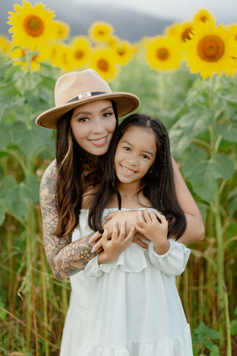 Amber Quale Photo 1