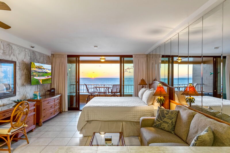 Maui Kai 806 unique sunsets from Maui Kai 806 lanai balcony, oceanfront vacation rental